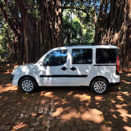 FIAT DOBLÒ 1.8 MPI ESSENCE 7L 16V FLEX 4P MANUAL FIAT DOBLÒ 1.8 MPI ESSENCE 7L 16V FLEX 4P MANUAL